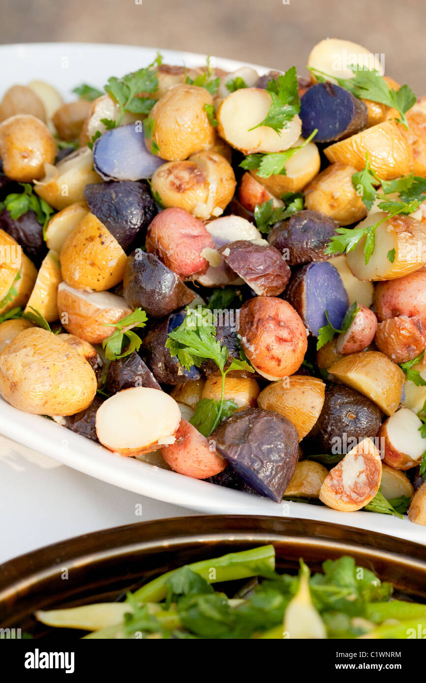 Pomme de terre, salade, coloré, pourpre, or, rouge, bio, sain, de l'alimentation Banque D'Images