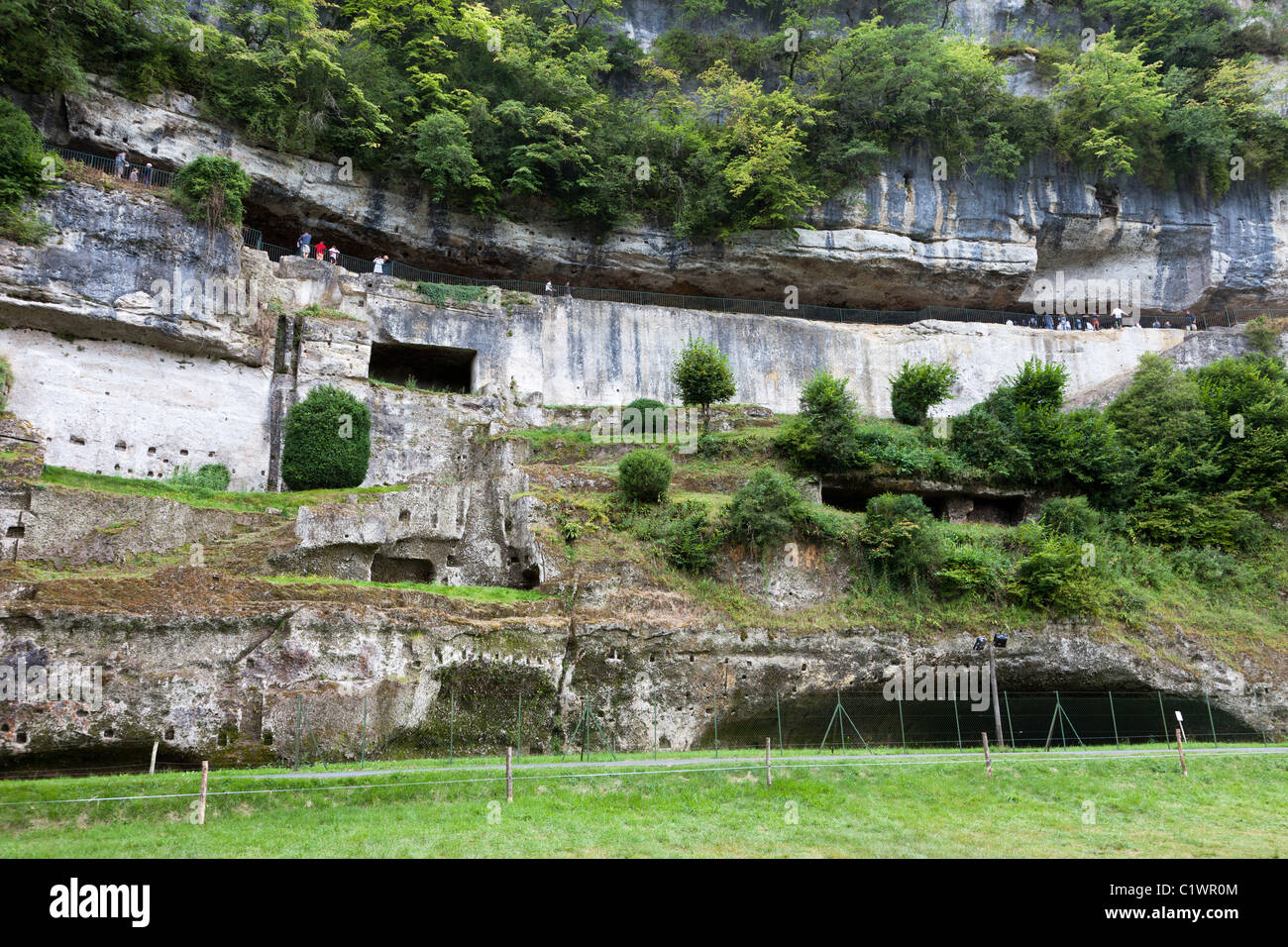 Cliff dwellings à Roque St Christophe Dordogne France Banque D'Images