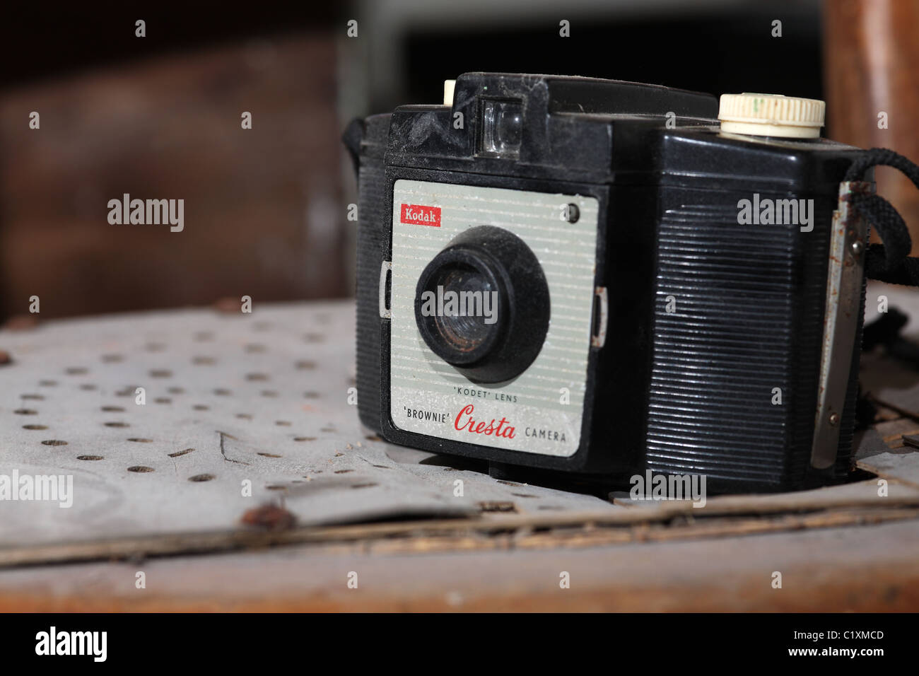 ANCIEN APPAREIL PHOTO Brownie Flash Camera Kodak 1950 Avec Etui EUR 20 ANCIEN APPAREIL PHOTO Brownie Flash Camera Kodak 1950 Avec Etui EUR 20