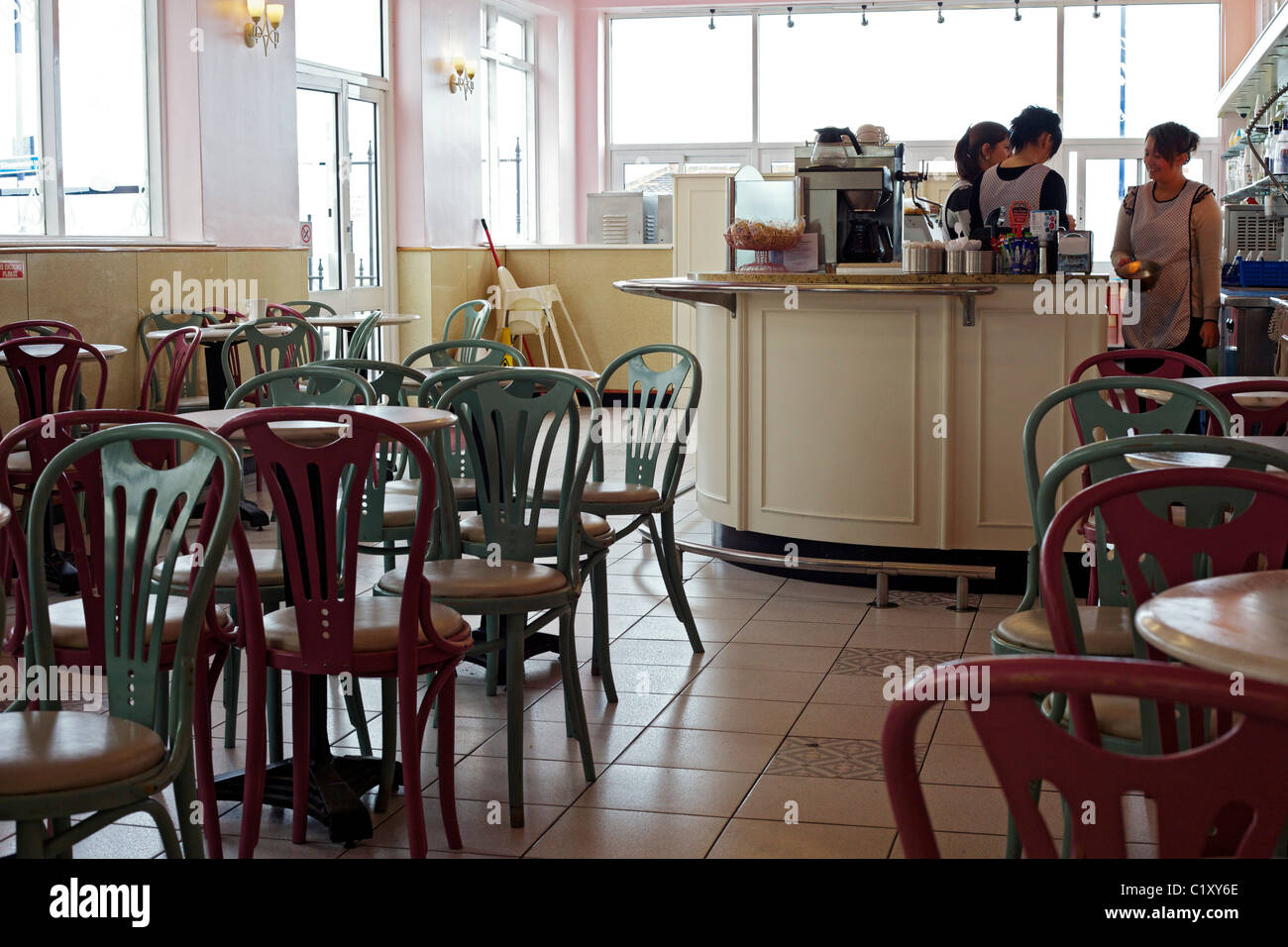 Intérieur de Pacitto cafe à Redcar, Teeside, UK Banque D'Images