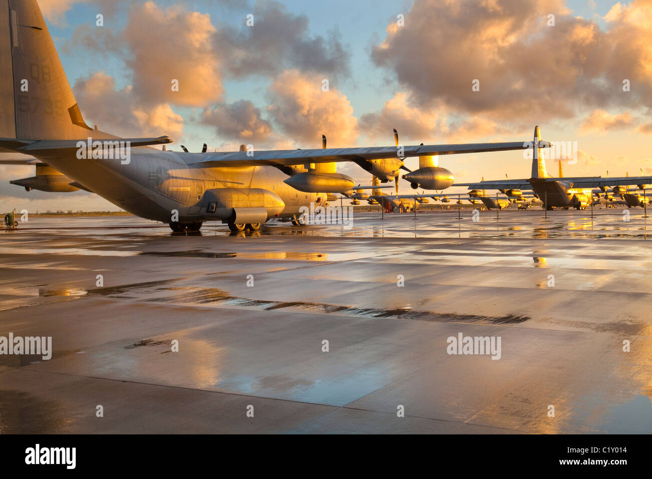 KC130J Hercules à la Marine Corps Air Station Miramar CA Banque D'Images