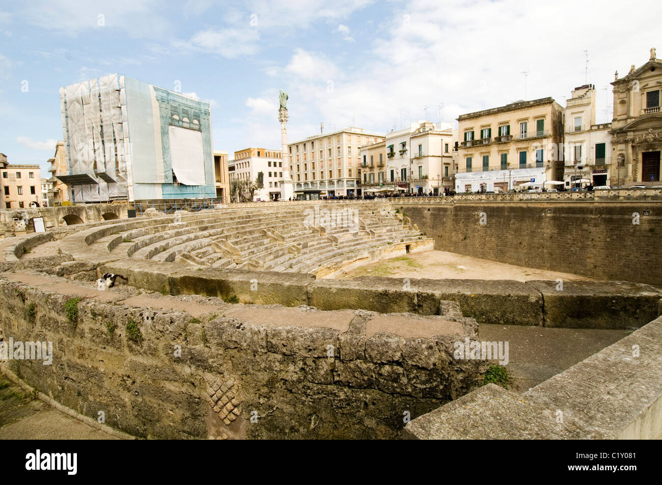 Le sud de l'amphithéâtre de Lecce Italie Ville cite la Piazza Sant'Oronzo romains demeure l'histoire de l'italie voyage touristique historique t Banque D'Images