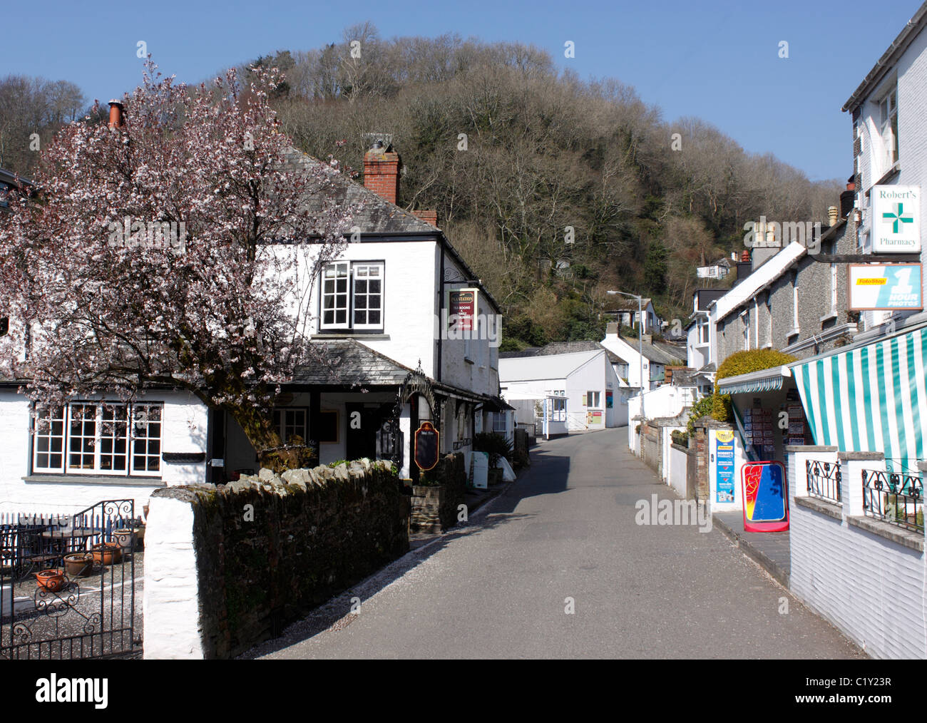 VILLAGE DE POLPERRO. CORNWALL. UK. Banque D'Images