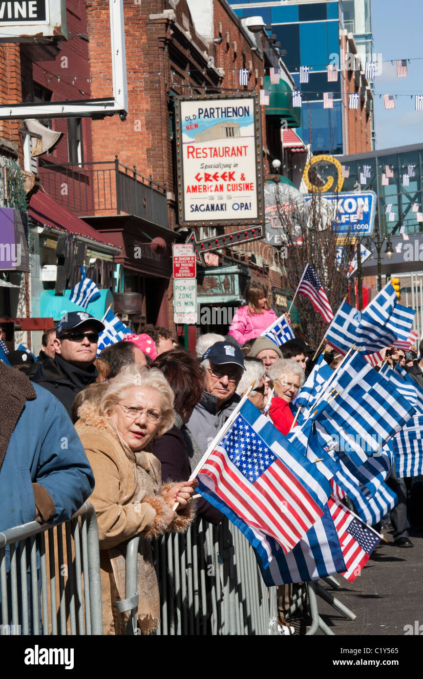 Greek-Americans à la Journée de l'indépendance de la Parade à Detroit Banque D'Images