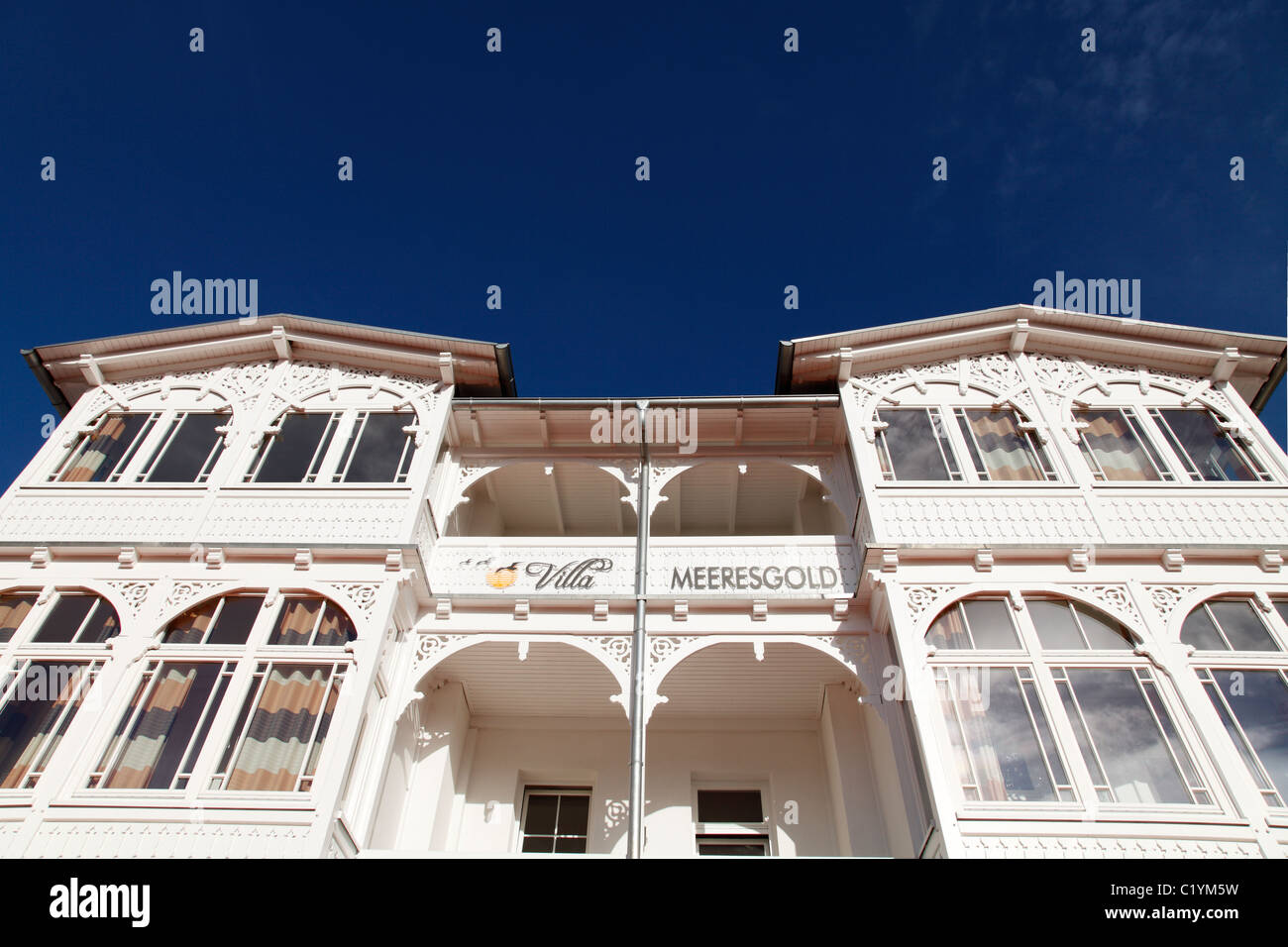 Architecture balnéaire dans la rue principale de Binz, Allemagne ; Bäderarchitektur de Binz Banque D'Images