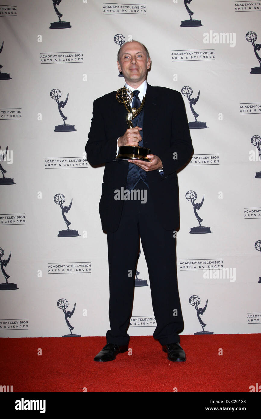 Dan Castellaneta 'Homer Simpson' 61e Primetime Creative Arts Emmy Awards tenue au Nokia Theatre - Salle de presse, Los Angeles Banque D'Images