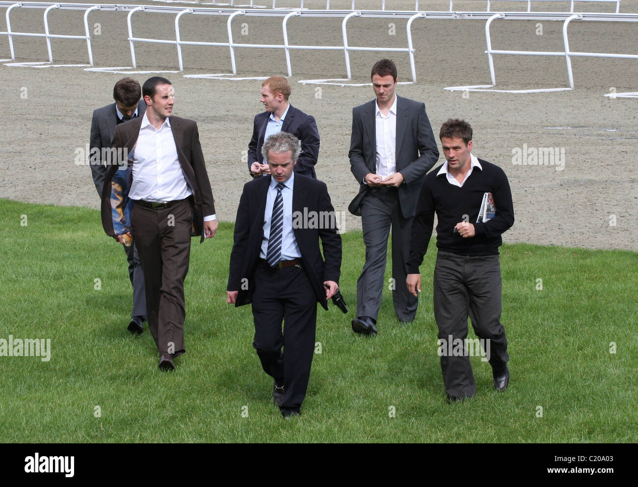 John O'Shea, Paul Scholes, Michael Carrick, Michael Owen de Machester Utd à l'Hippodrome de Kempton suivant leur controverse Banque D'Images