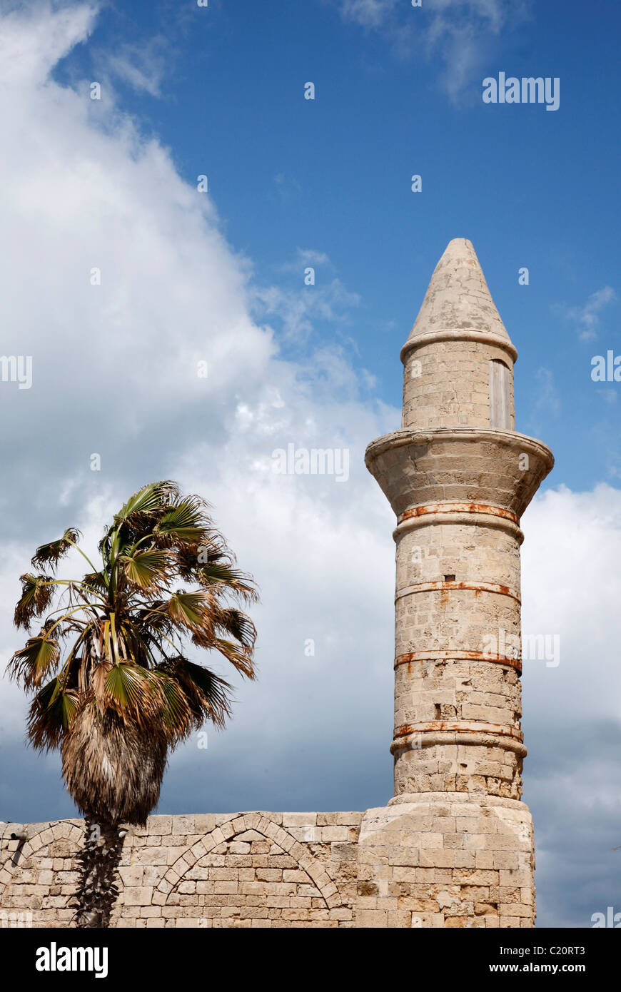 Mosquée ottomane en ville romaine de Caesaria, Israël. Banque D'Images