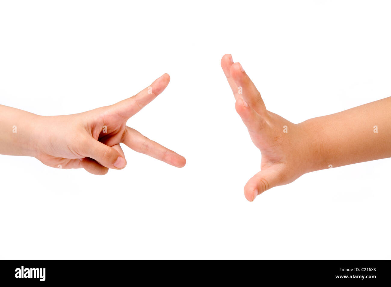 Par contre les enfants , jeu Roche-Papier-Ciseaux Banque D'Images