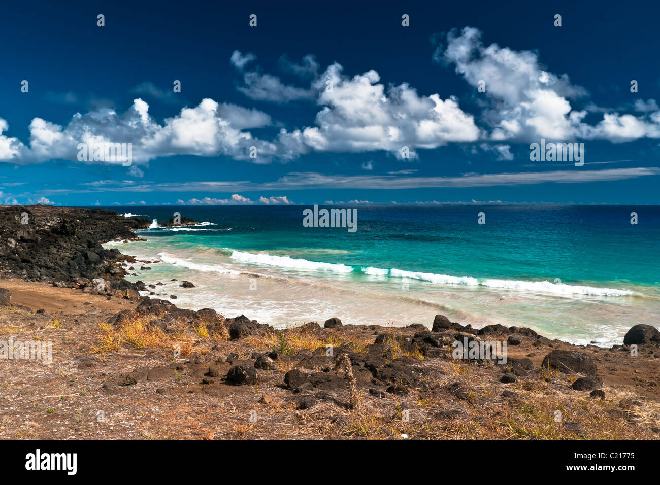 Lagon bleu de l'île de Pâques (Rapa Nui, Isla de Pascua), l'Océan Pacifique Banque D'Images