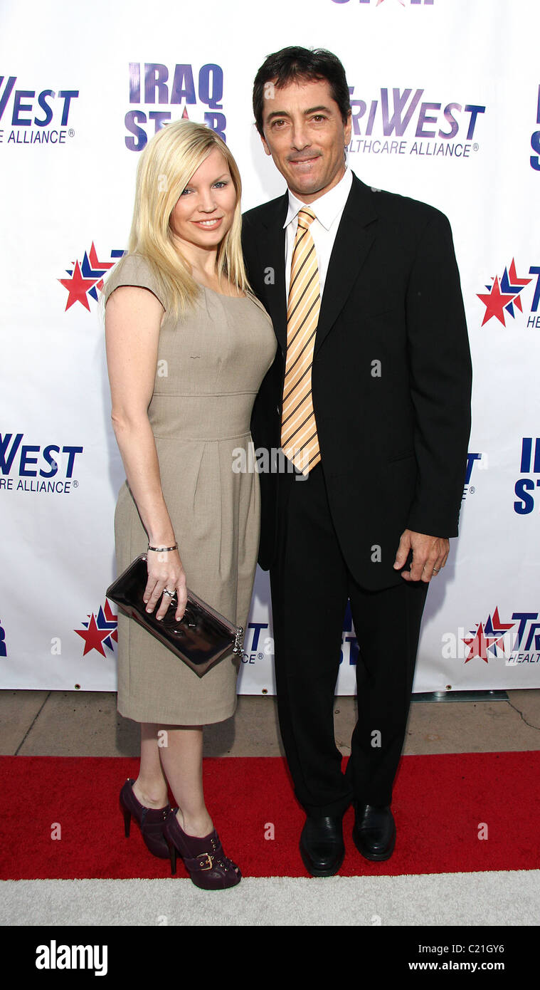 Renee Sloan & Scott Baio assister à "une nuit d'honneur" qui bénéficie à l'Iraq Star Foundation de l'Hilton Universal City Banque D'Images