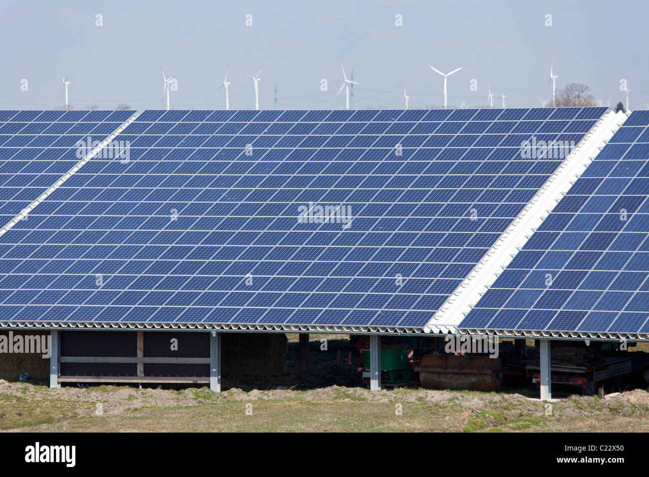 Installation solaire à Brunsbuettel, Schleswig-Holstein, Allemagne Banque D'Images