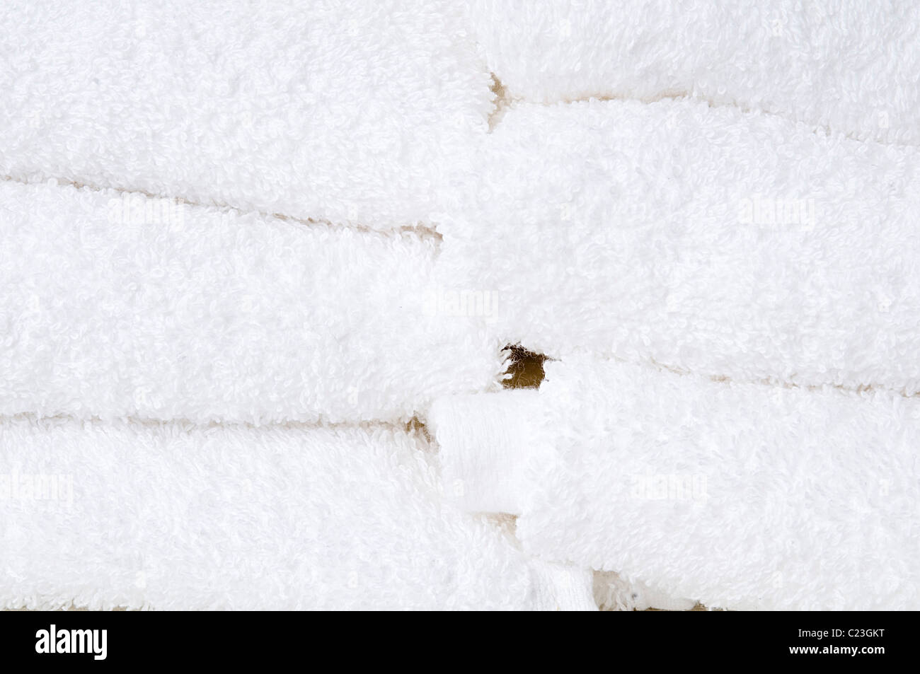Serviettes blanches moelleuses et souples en tissu éponge doux propre et fraîche d'éponge, tissu éponge, terry un tissu avec des boucles terrytowel t Banque D'Images