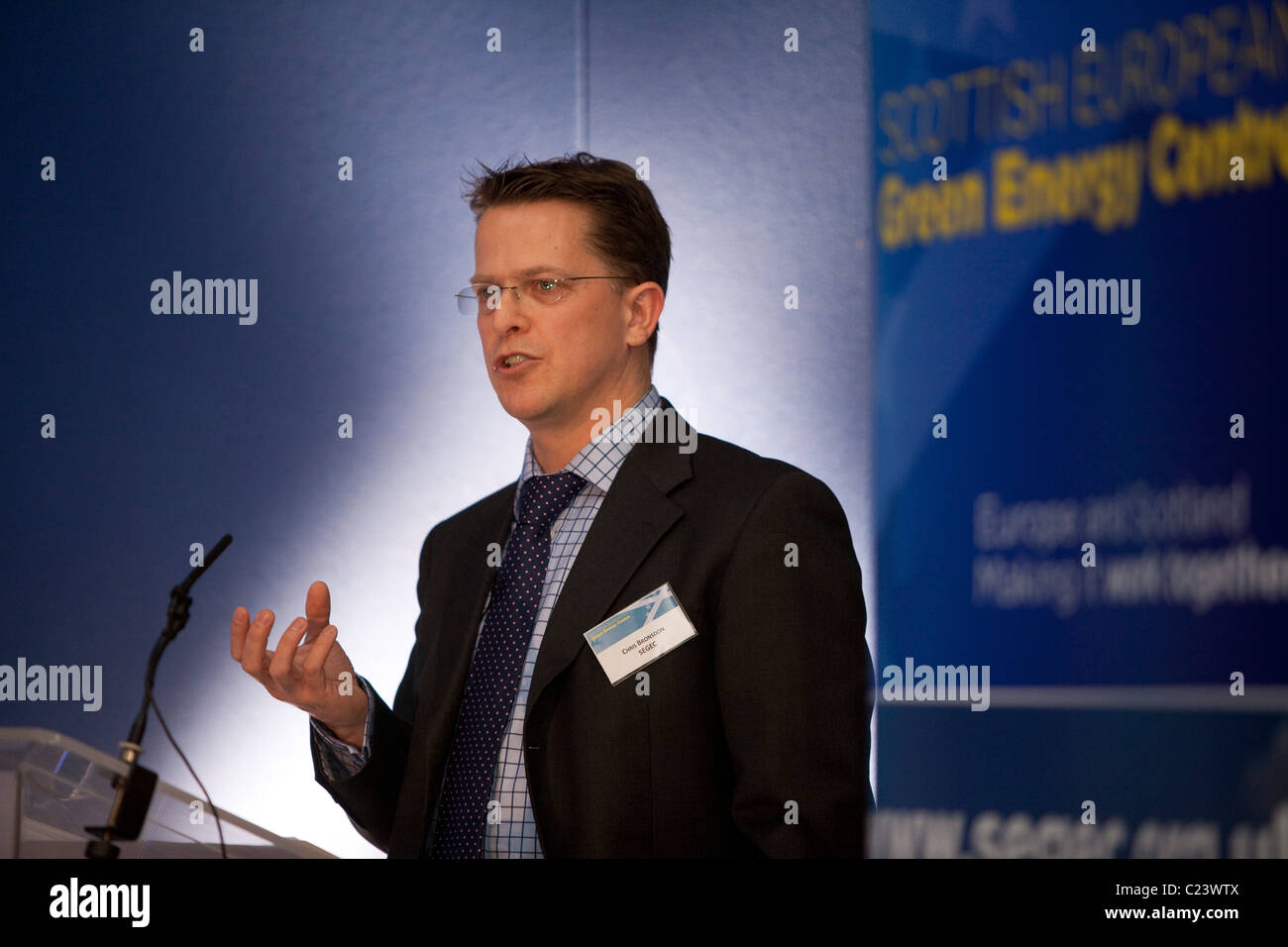 Chris Bronsdon, chef de l'Exécutif écossais, l'énergie verte de l'Europe Center préside la conférence sur l'énergie verte écossais à Édimbourg Banque D'Images