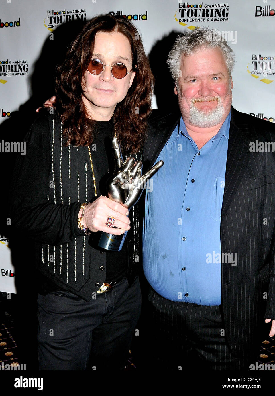 Ray Waddell avec Ozzy Osbourne présentée avec Billboard Légende de vivre Award New York City, USA - 05.11.09 Patricia Schlein/ Banque D'Images