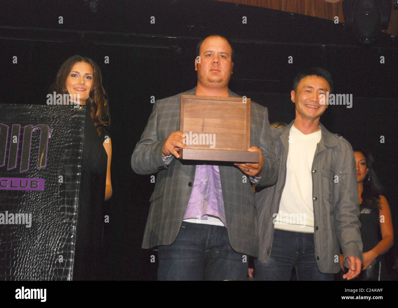 Et Kazunori Yamauchi réduite la SEMA 2009 Gran Turismo Awards de Las Vegas, Nevada - 04.11.09 Banque D'Images