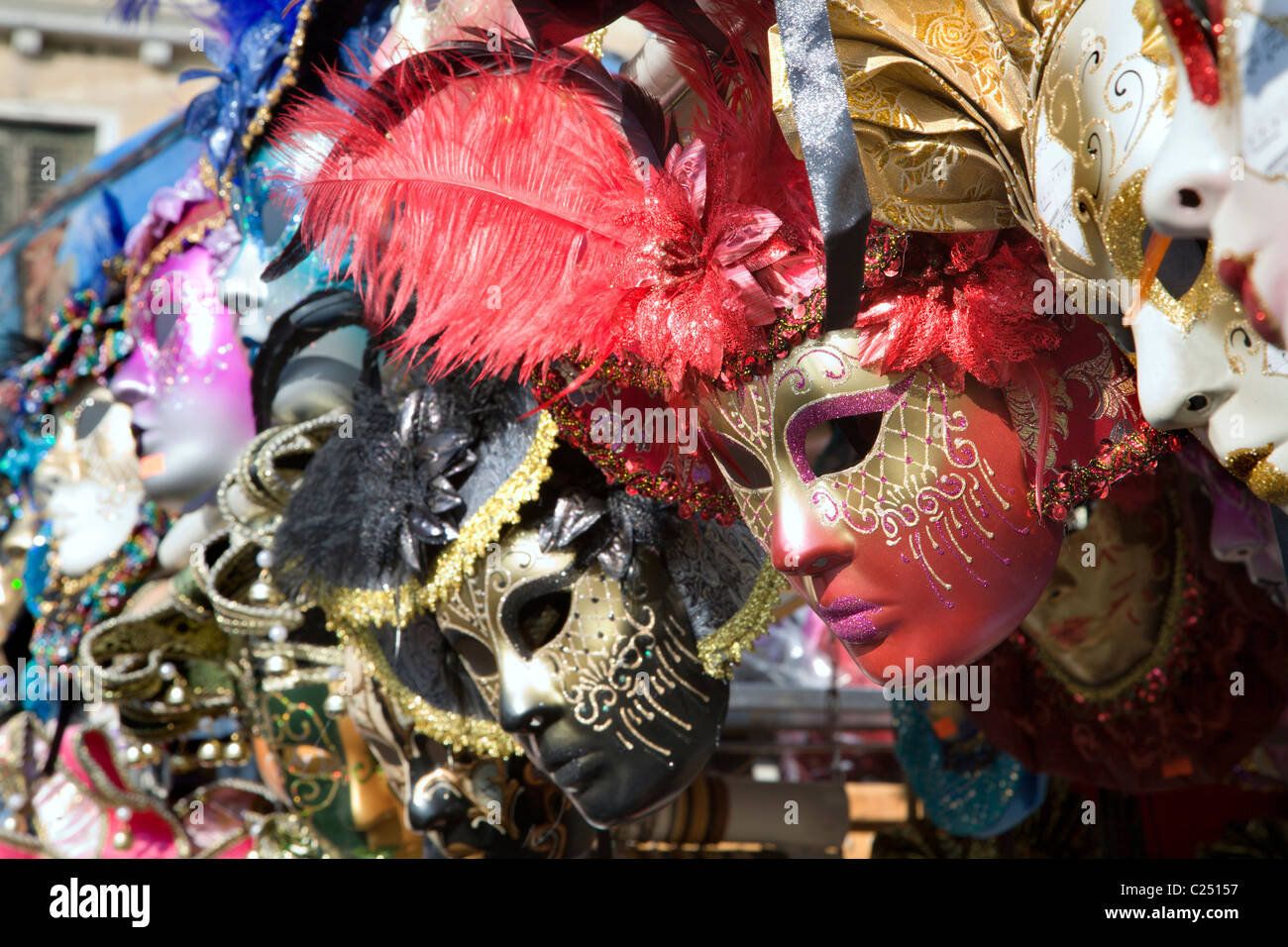 Les masques de Venise - market Banque D'Images