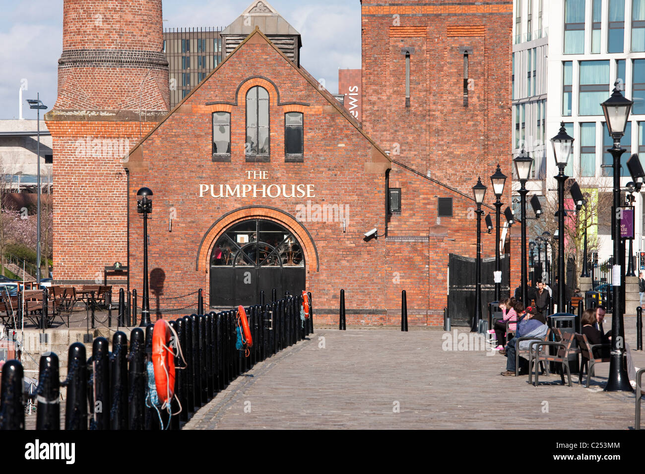 La station de pompage sur le quai à l'Albert Dock, Liverpool Banque D'Images