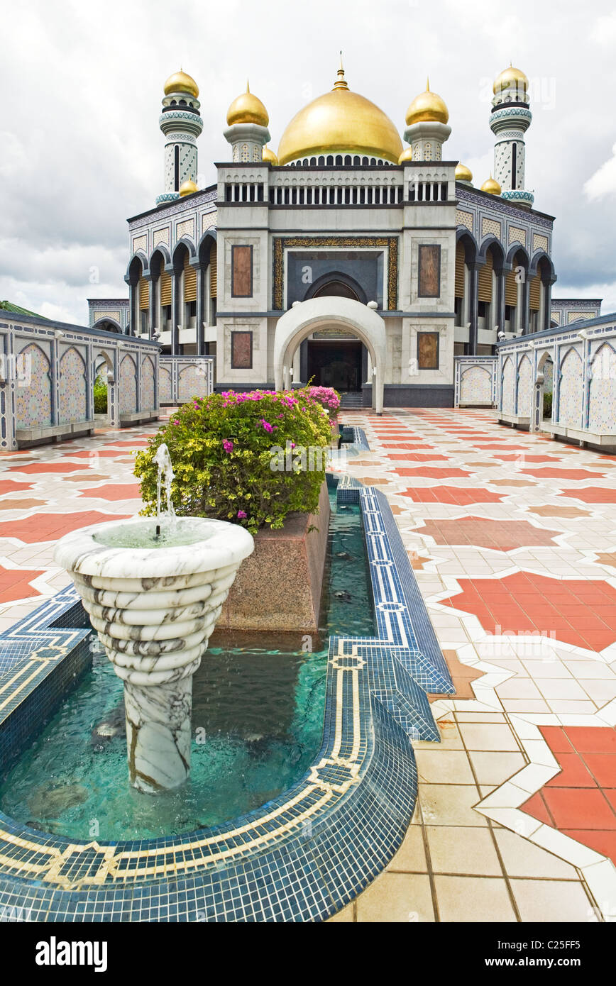 Jame'Asr Hassanal Bolkiah Mosque, à Kampong Kiarong, Begawa, Bandar Seri Negara Brunei Darussalam Brunei (Bornéo), Banque D'Images