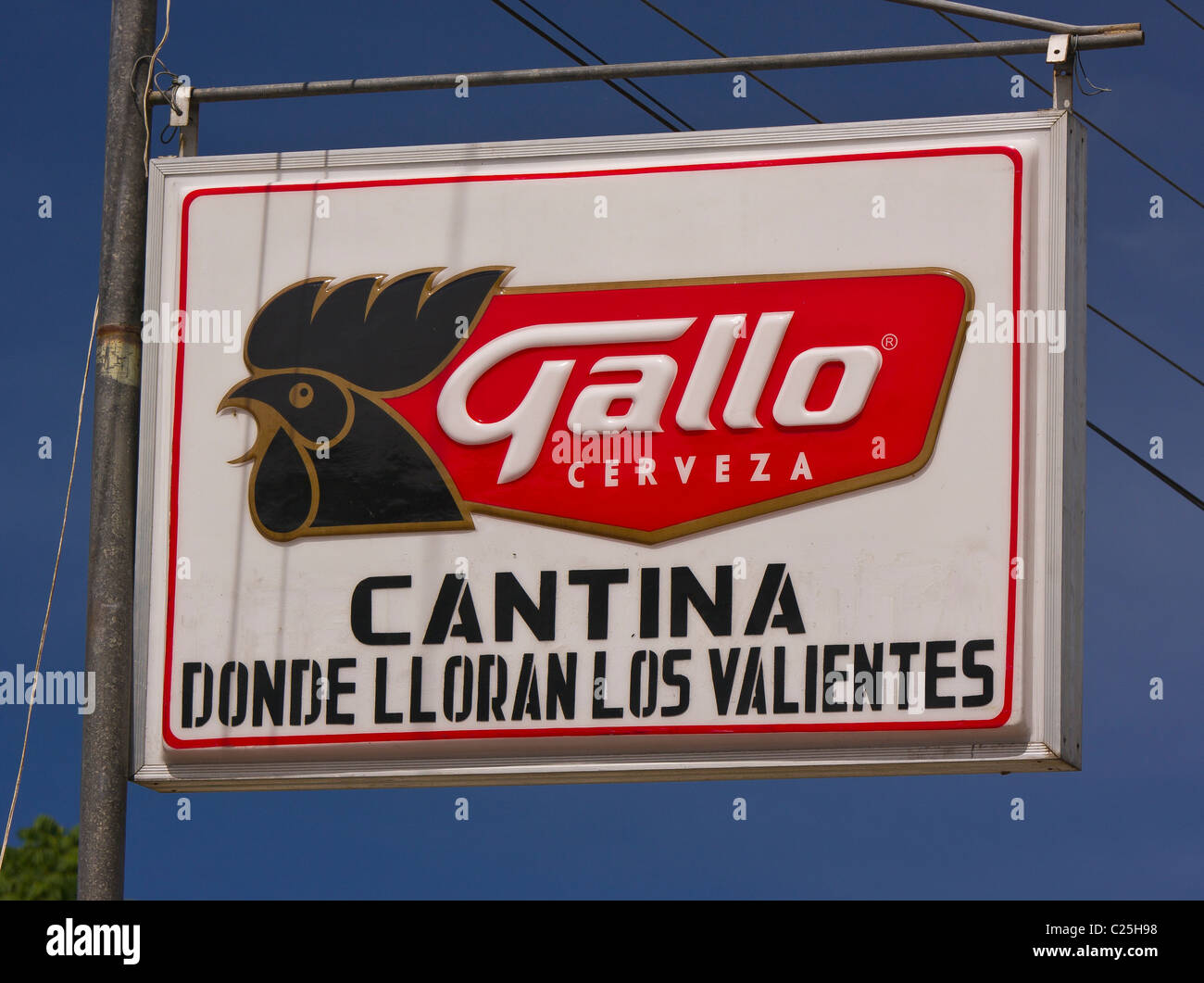 GUATEMALA - Signe pour Cantina donde los Lloran. Valienttes Banque D'Images