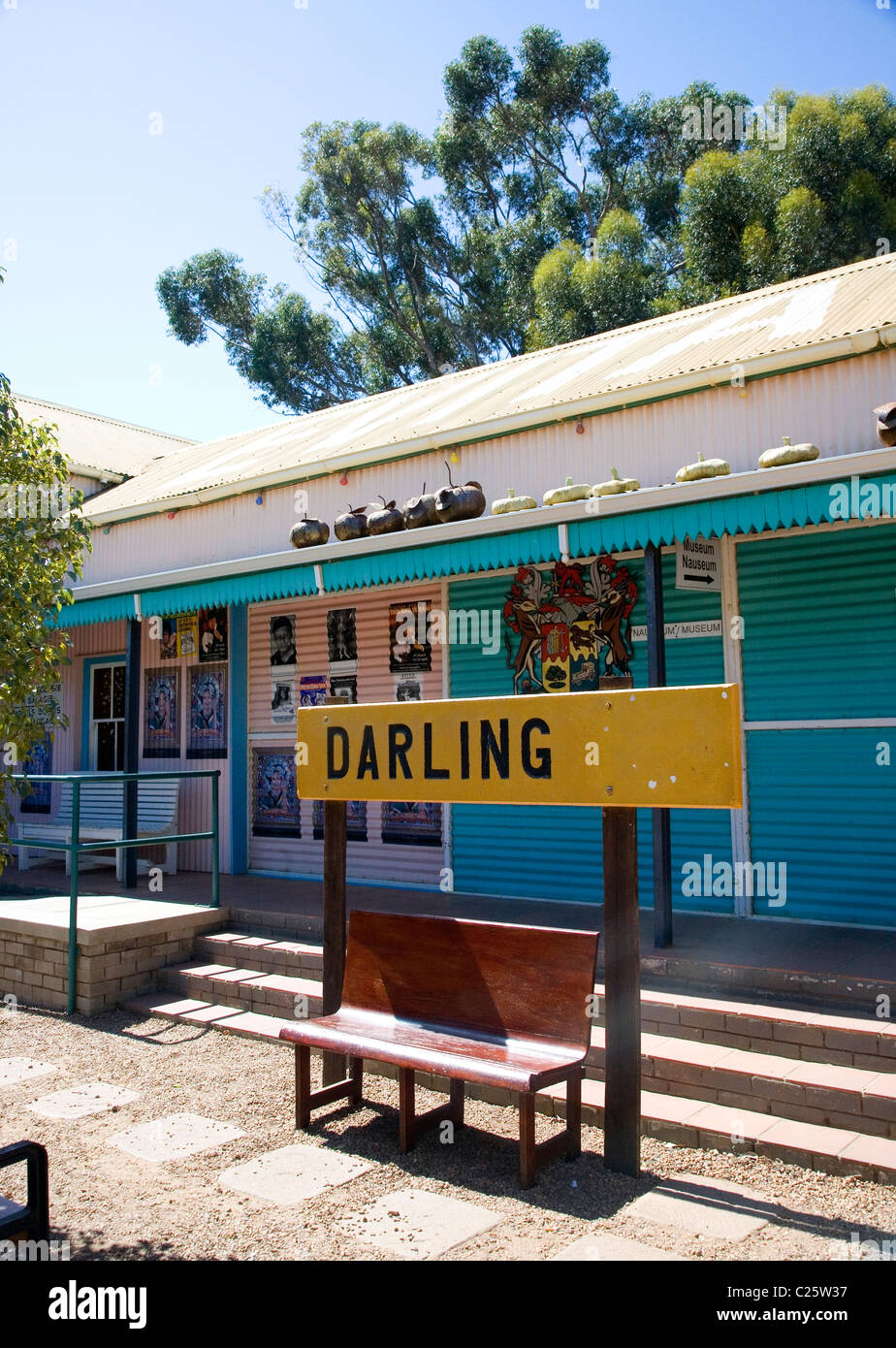 Darling signe avec audience à Evita Peron se dans Darling - Western Cape Banque D'Images