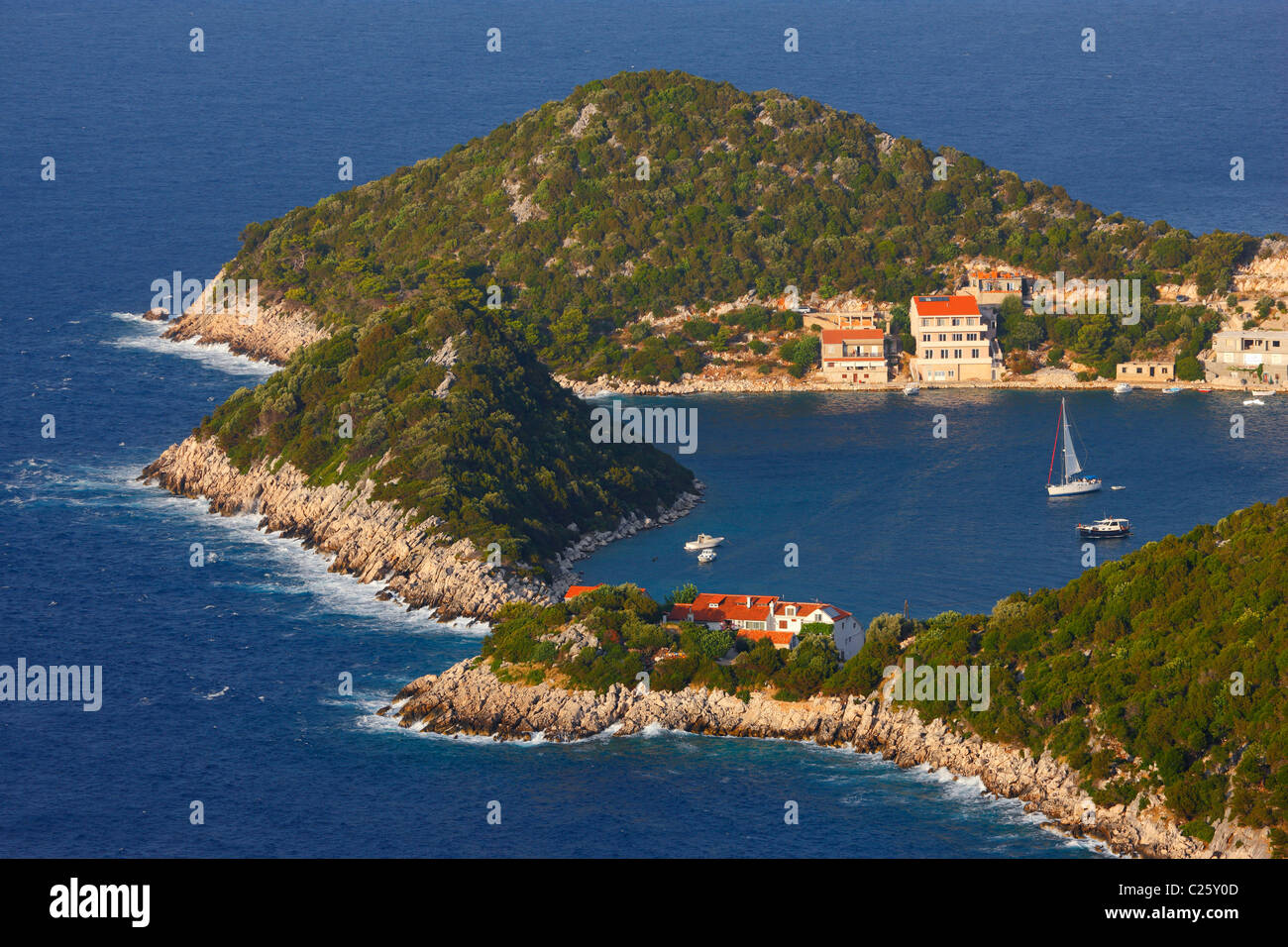 Zaklopatica Bay sur l'île de Lastovo en Croatie. Banque D'Images