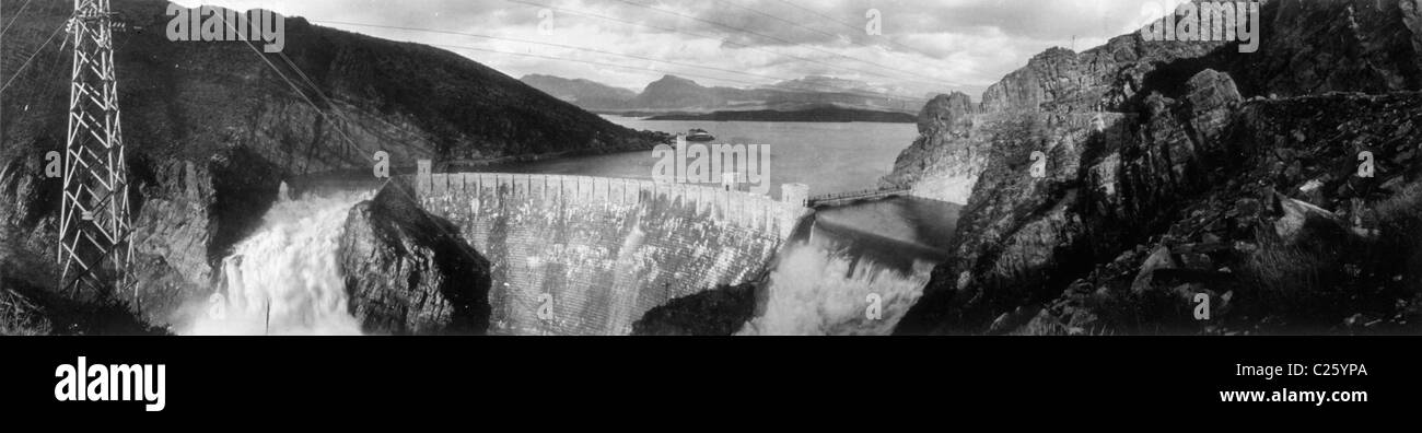 Overflow, Roosevelt Dam, Arizona - 1916 photo panoramique Banque D'Images