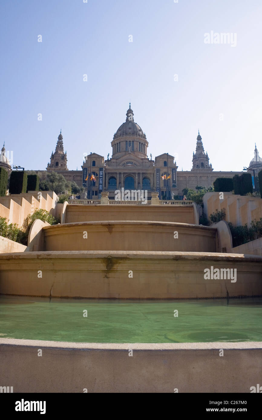 La colline de Montjuïc, Barcelone, Espagne. Musée d'Art National. Banque D'Images