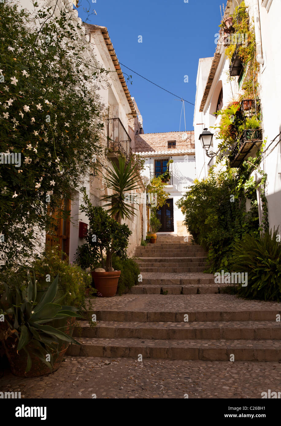 Les rues pittoresques de la vieille ville d'Altea, vue verticale Banque D'Images