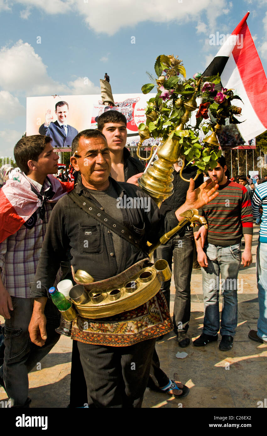 Manifestation pro syrien Bachar Al Assad révolution guerre Alep portrait Banque D'Images