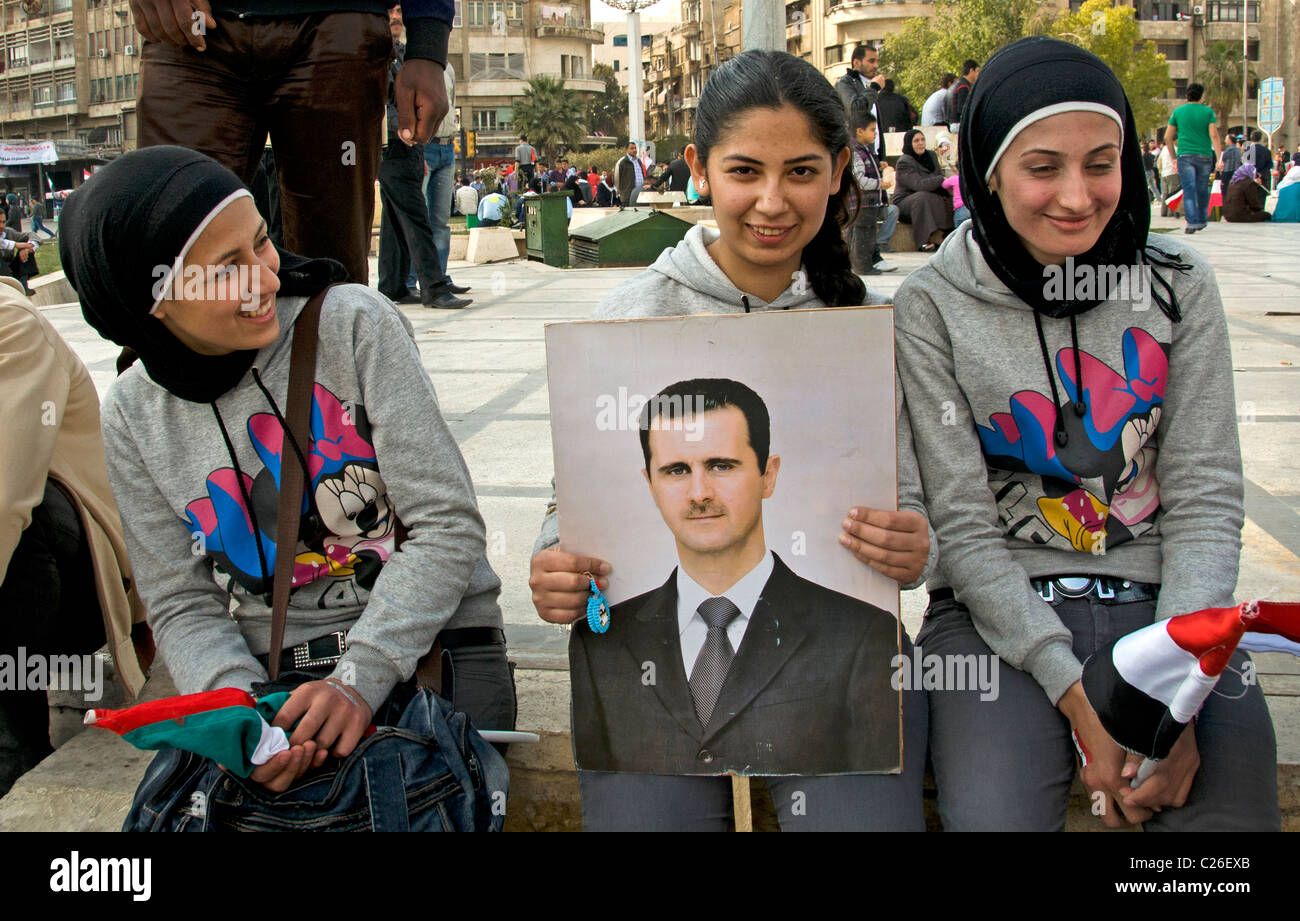 Manifestation pro syrien Bachar Al Assad révolution guerre Alep portrait Banque D'Images