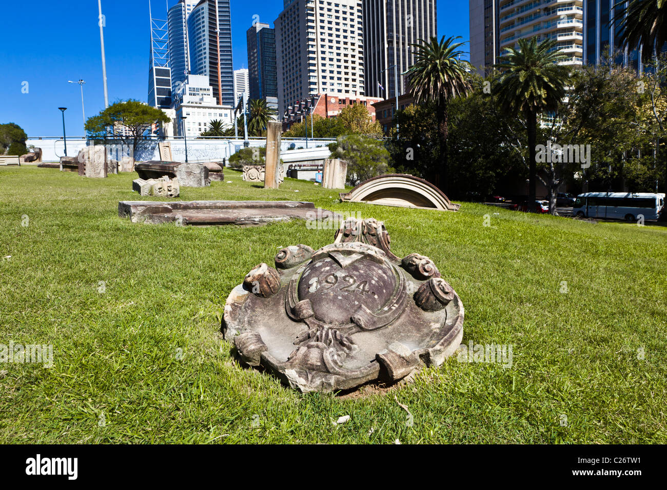 Vestiges de bâtiments démolis constituent la "mémoire de la sculpture est la création sans fin' sur la sculpture de Sydney à pied Banque D'Images