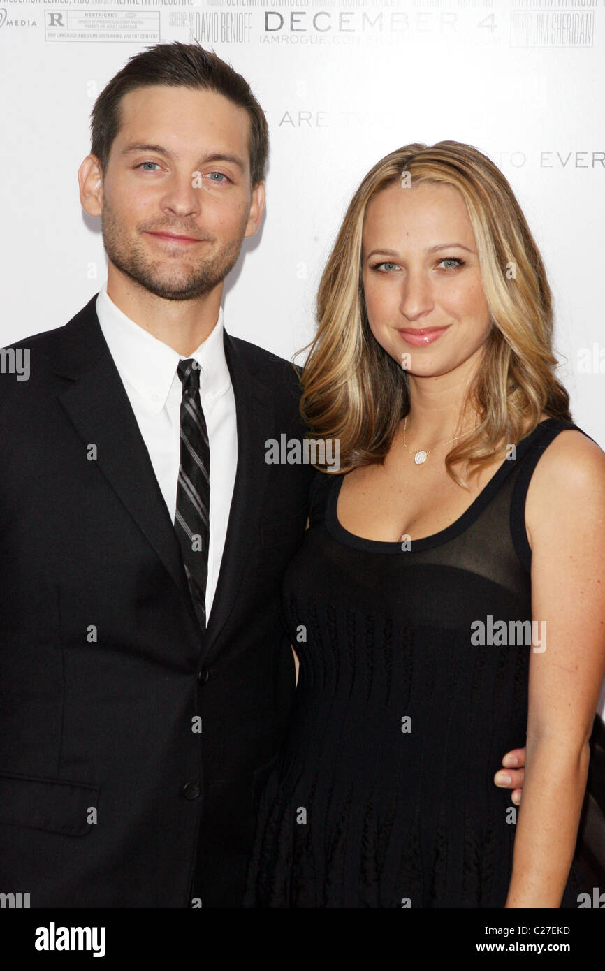 Tobey Maguire et sa femme Jennifer Meyer La Société Cinéma, Détails et ...