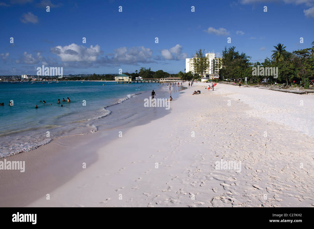 Plage de galets, Needham's Point, la Barbade Banque D'Images