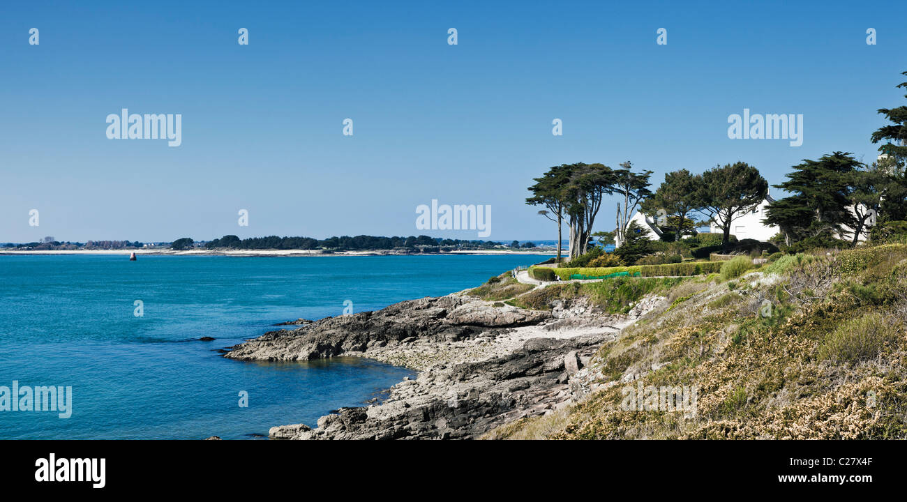 Bretagne au printemps - pointe, Port Navalo, Arzon, Presqu'île de Rhuys, Golfe du Morbihan, France, Europe Banque D'Images