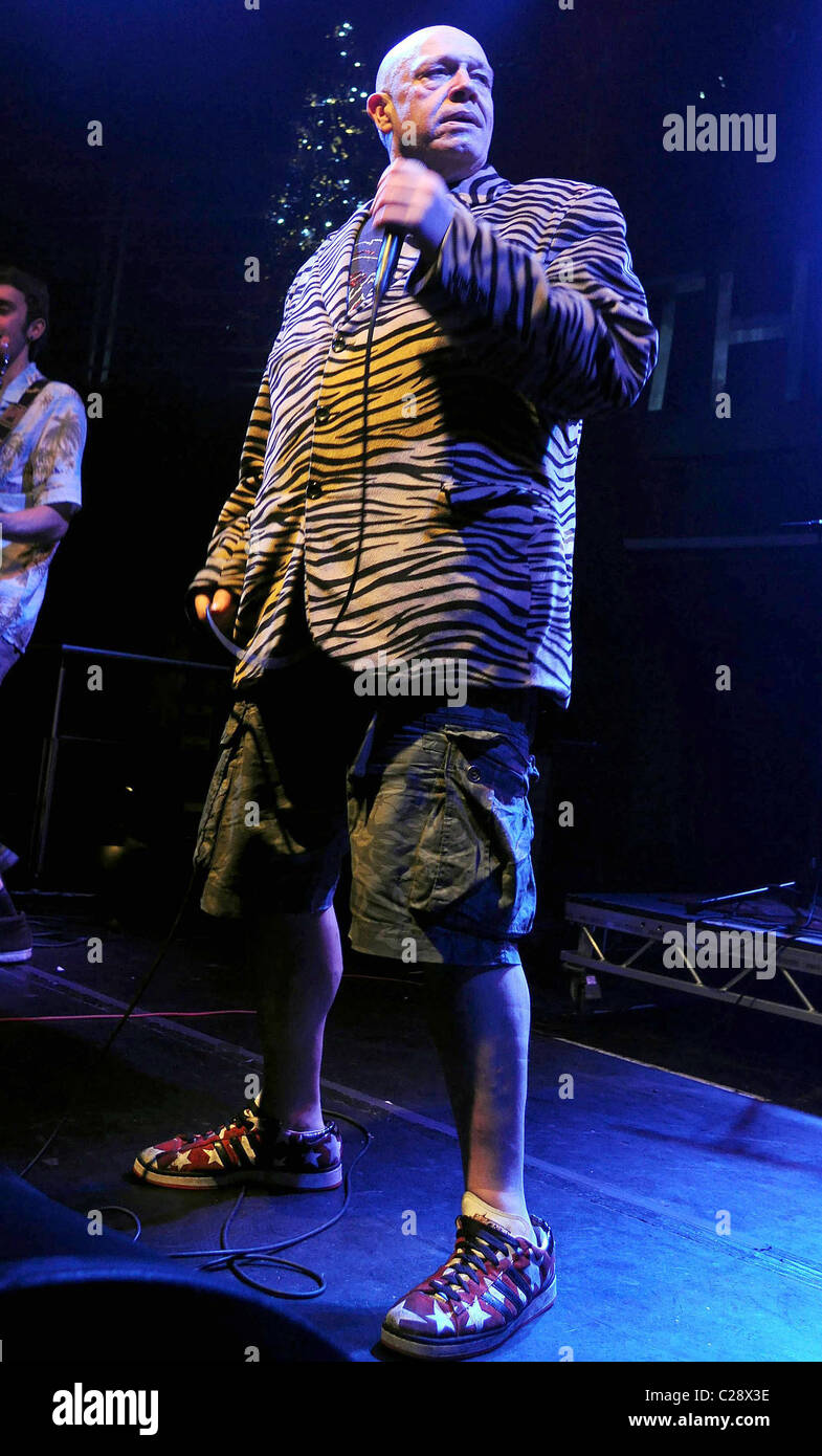 Buster Bloodvessel des années 80, ska mauvaises manières de jouer en live à l'Académie. Dublin, Irlande - 13.12.09 Banque D'Images