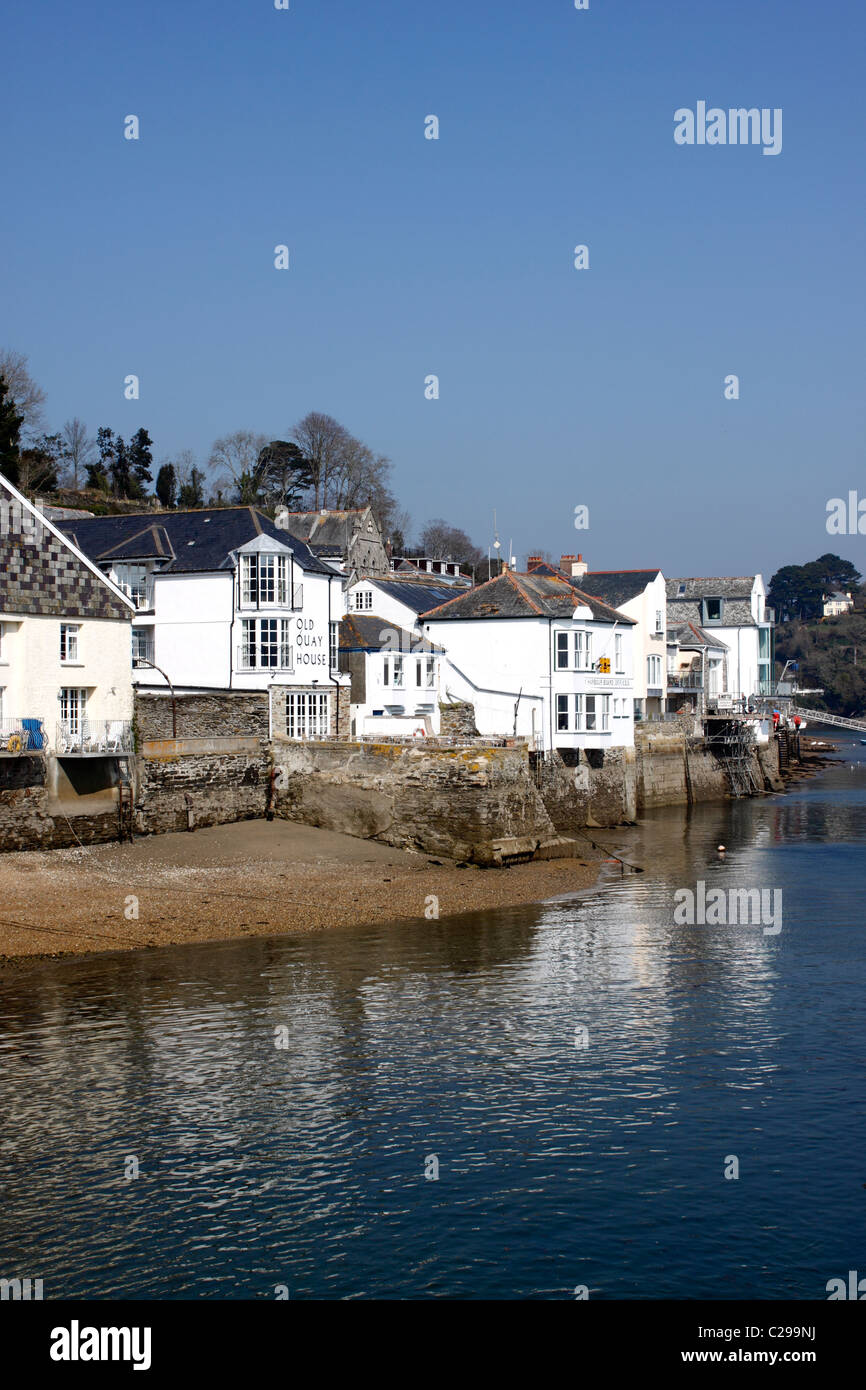 Propriétés riveraines DANS LA VIEILLE VILLE DE CORNOUAILLES DE FOWEY. CORNWALL UK. Banque D'Images