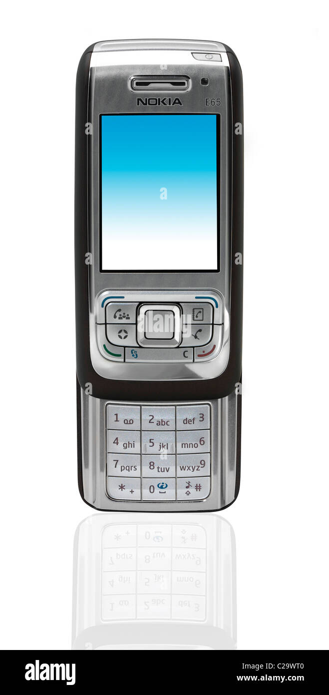 Nokia E65 téléphone mobile ouvrir fond blanc Banque D'Images