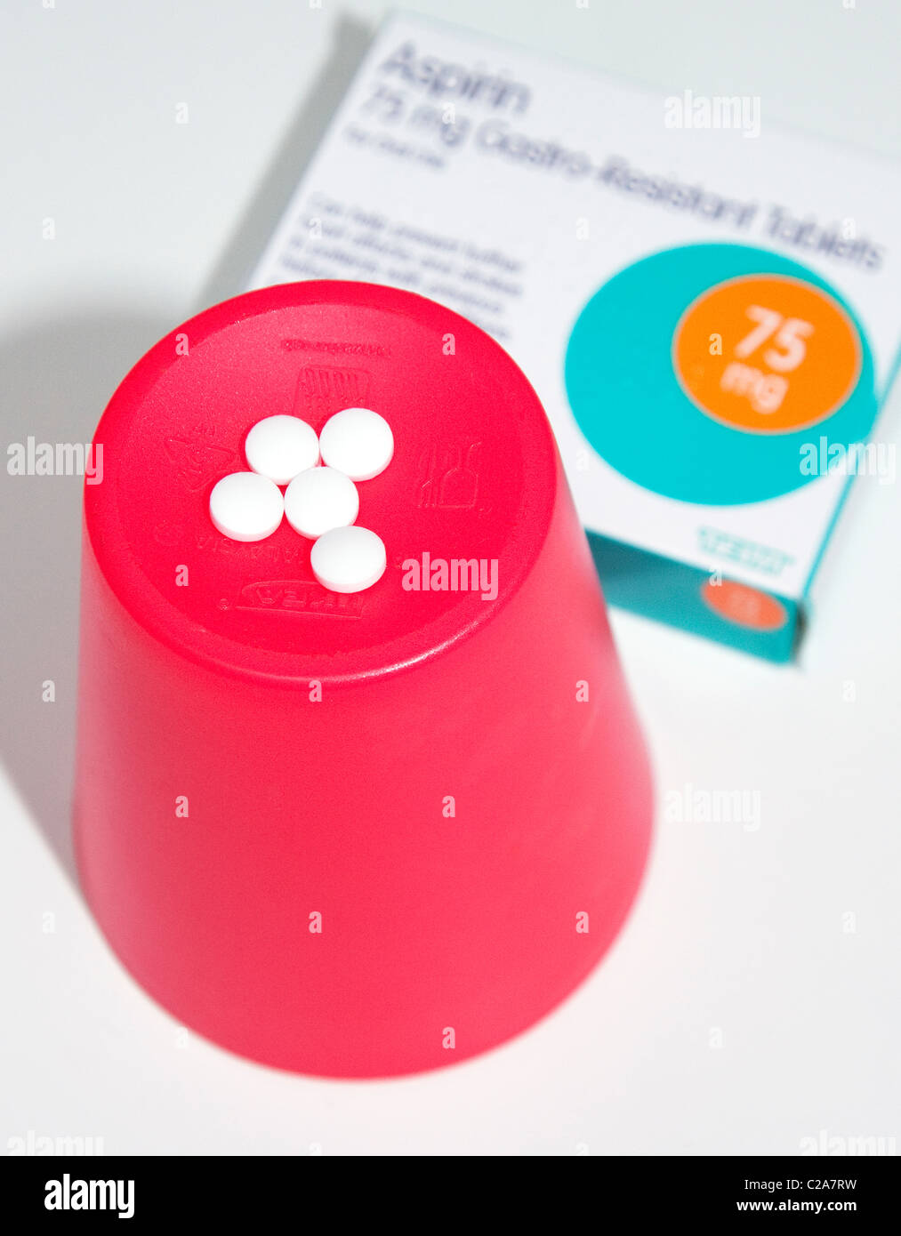 L'aspirine a dit pour aider à prévenir les maladies cardiaques, accidents vasculaires cérébraux et certains cancers Banque D'Images