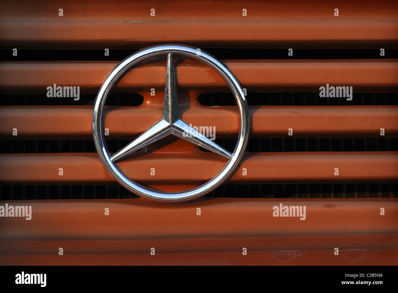 Mercedes a fait trois étoiles. Banque D'Images