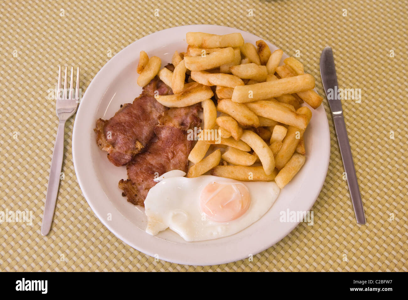 Petit déjeuner anglais complet traditionnel toute la journée Bacon Egg and Chips Londres années 2011 2010 HOMER SYKES Banque D'Images