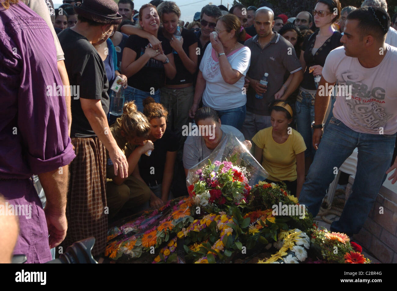 Jeudi 17 août 2006 Kiryat Shmona en Israël du Nord Le dernier soldat israélien d'être tué par le Hezballah au Liban est beraed Banque D'Images