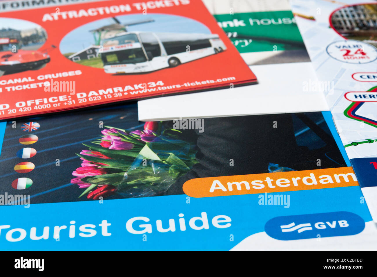Sélection de brochures touristiques d'Amsterdam, Hollande, Pays-Bas Banque D'Images