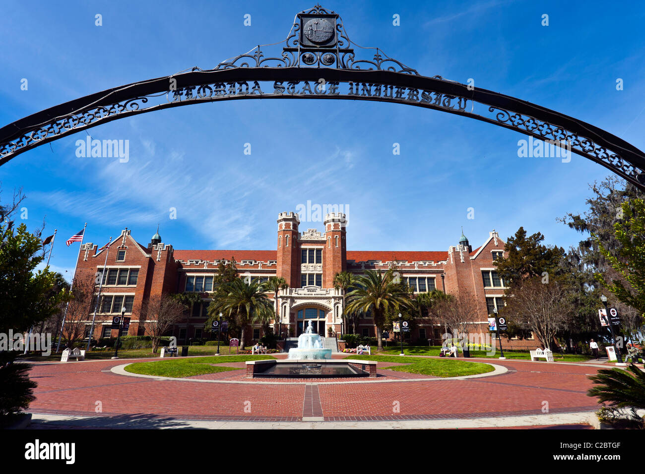 En regardant à travers les portes de l'Université de l'État de Floride à Tallahassee, Florida, United States Banque D'Images