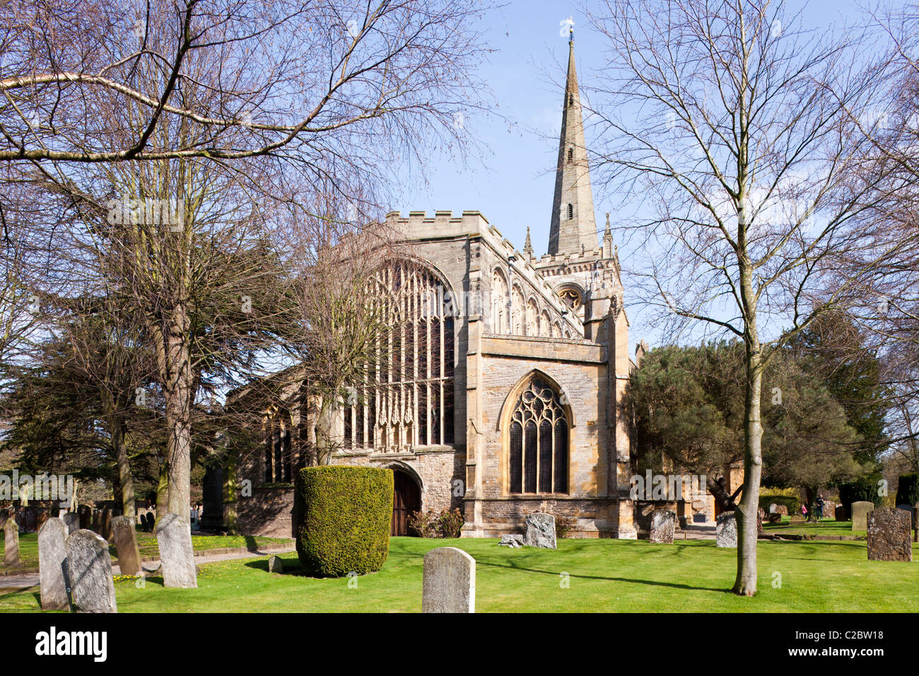 Le printemps à l'église Holy Trinity, Stratford upon Avon, Warwickshire - William Shakespeare et Anne sont enterrés ici Banque D'Images