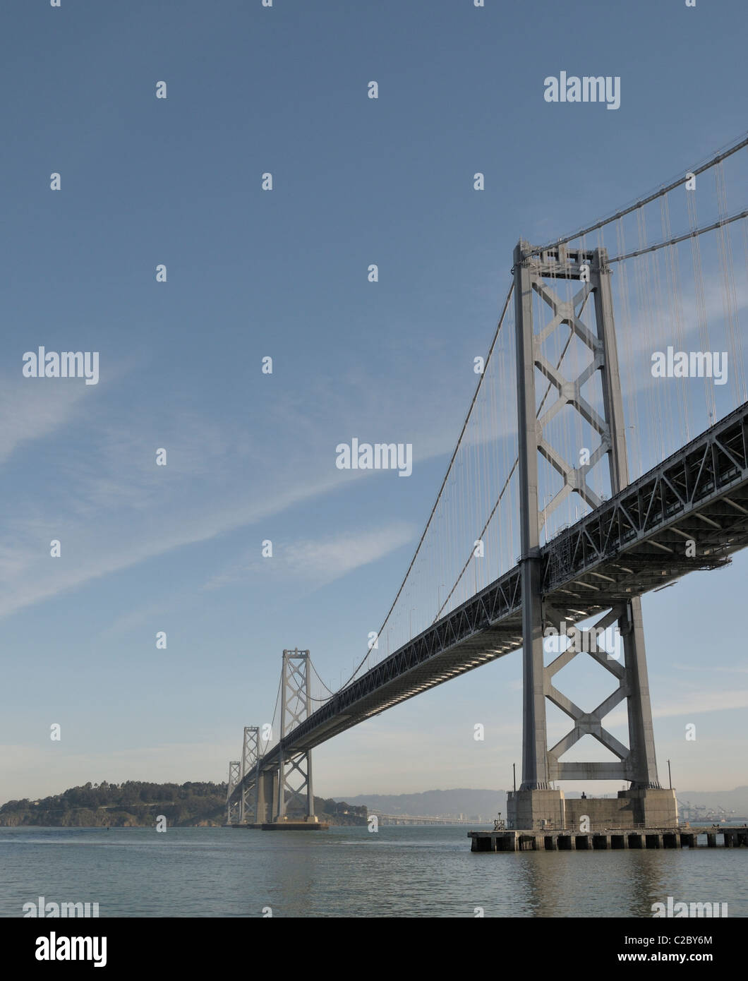 Une photographie du San Francisco, Californie Bay Bridge. Banque D'Images