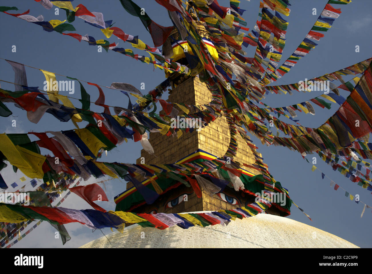 Mantra drapeaux au stupa de Boudhanath, Katmandou, Népal Banque D'Images