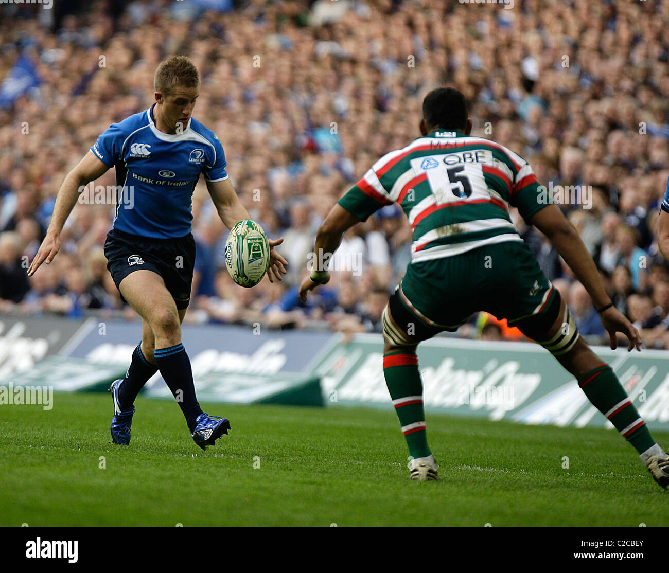 Luke Fitzgerald, le Leinster en action contre Ed Slater, Leicester Tigers. Leinster Vs Leicester Tigers, Heineken Cup Trimestre Fin Banque D'Images
