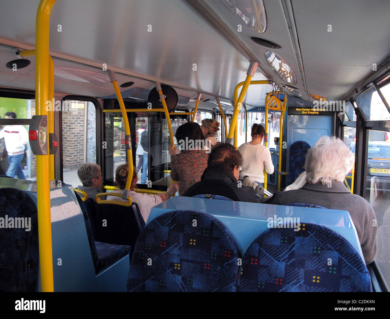 Intérieur d'un bus de Londres. Banque D'Images