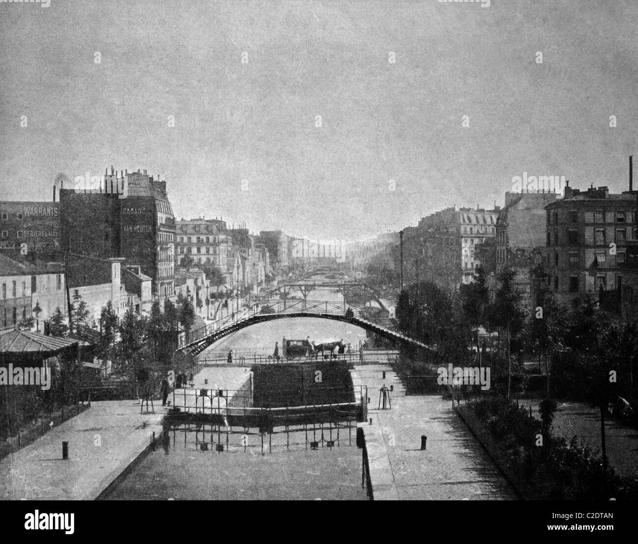 L'un des premiers tirages d'Autotype, Canal Saint-Martin, photographie historique, 1884, Paris, France, Europe Banque D'Images